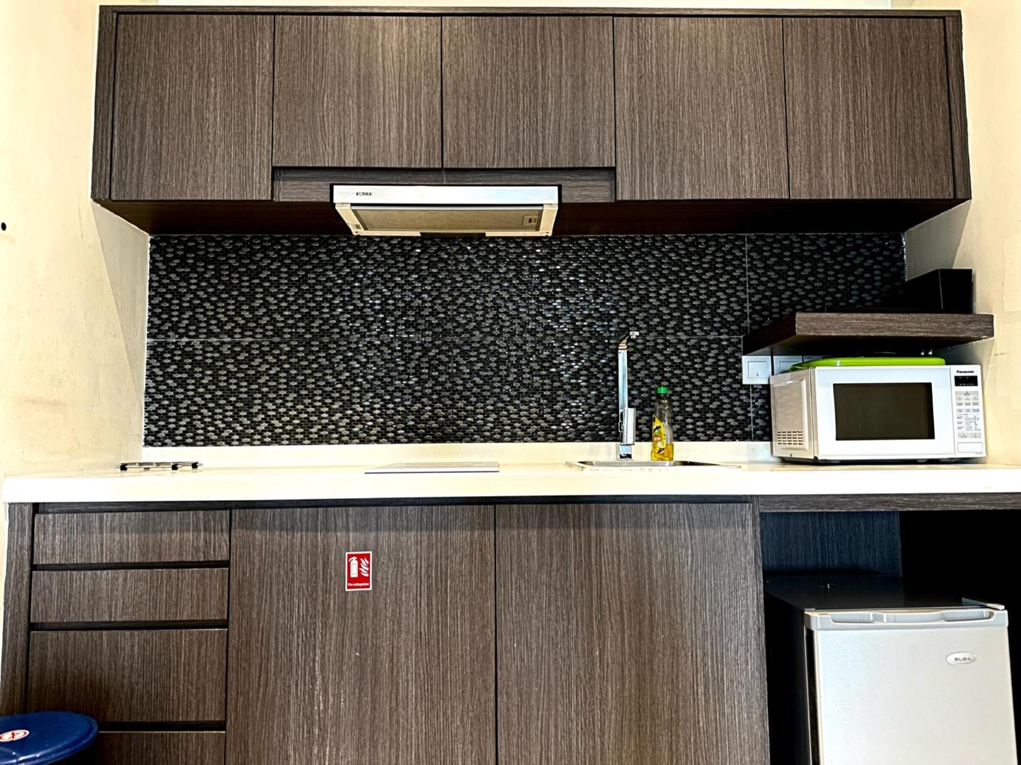 Two-Bedroom Apartment Kk Sabah Kota Kinabalu Exterior photo